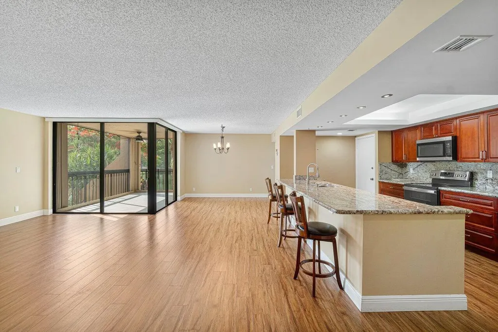 950 Egret Circle Delray Beach FL 33444