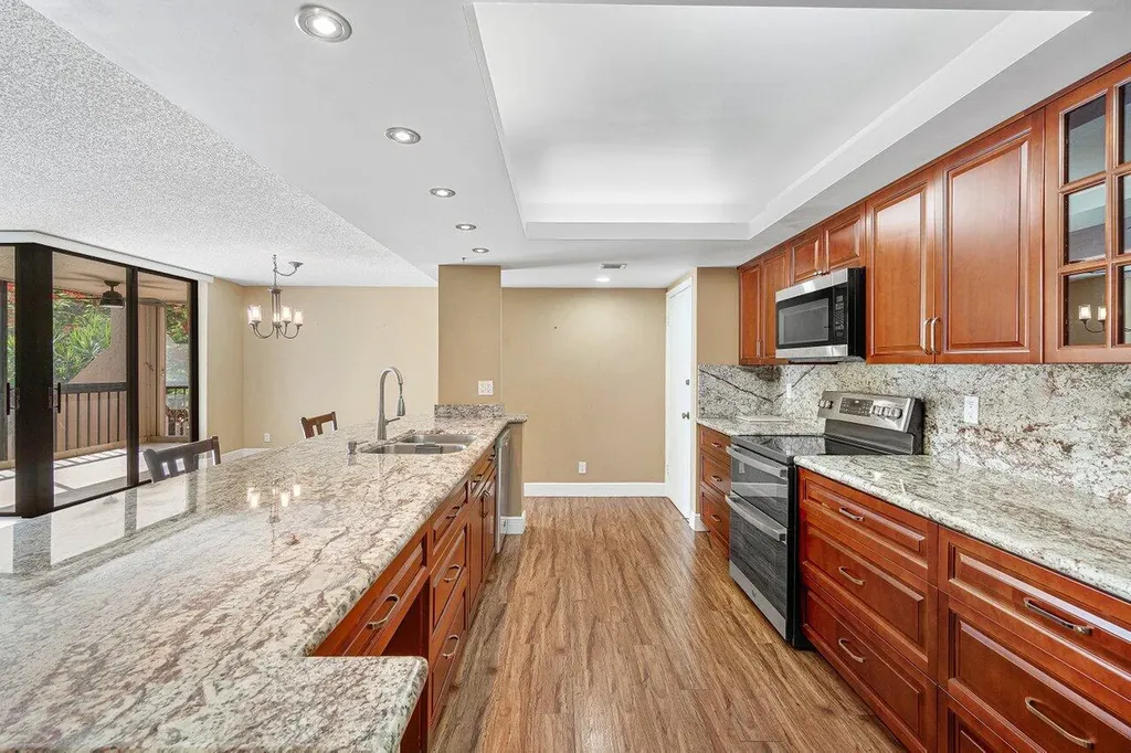 950 Egret Circle Delray Beach FL 33444