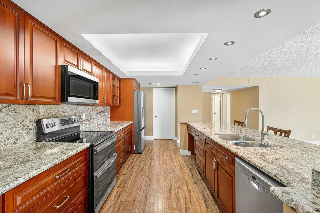 950 Egret Circle Delray Beach FL 33444