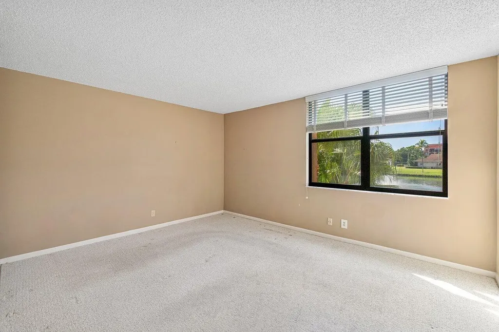 950 Egret Circle Delray Beach FL 33444