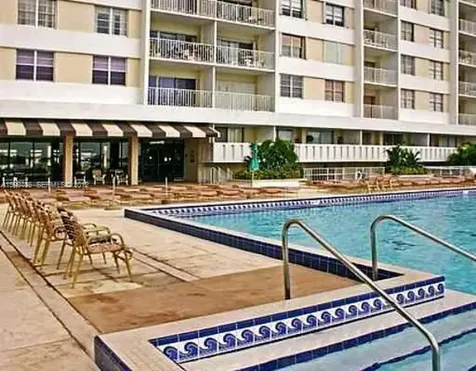 500 Bayview Drive Sunny Isles Beach FL 33160