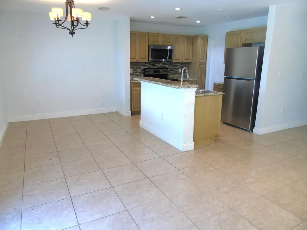6691 Old Farm Trail Boynton Beach FL 33437