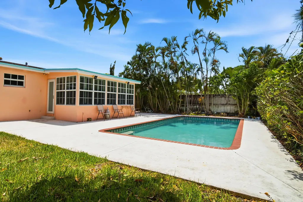 205 Rutland Boulevard West Palm Beach FL 33405