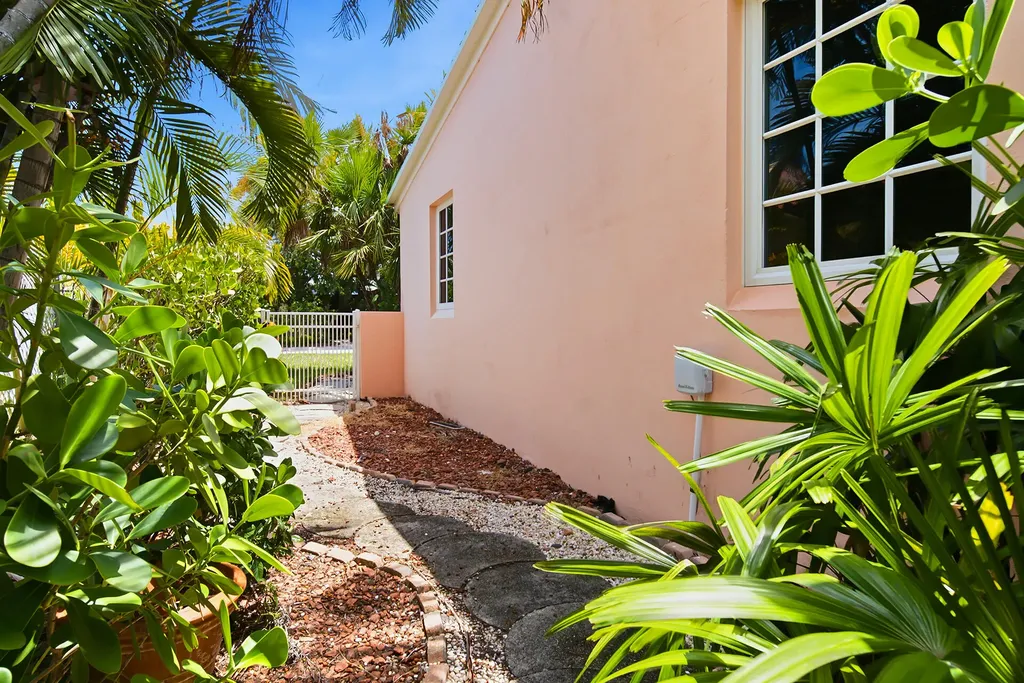 205 Rutland Boulevard West Palm Beach FL 33405
