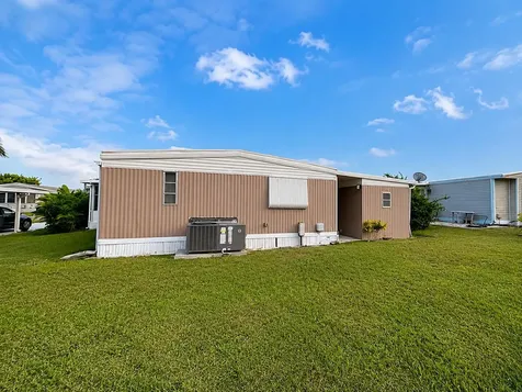 656 Sun Ray Court Boynton Beach FL 33436
