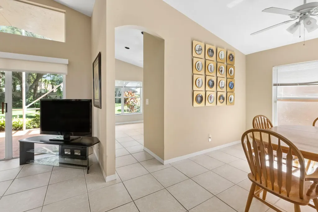 6833 Viale Elizabeth Delray Beach FL 33446