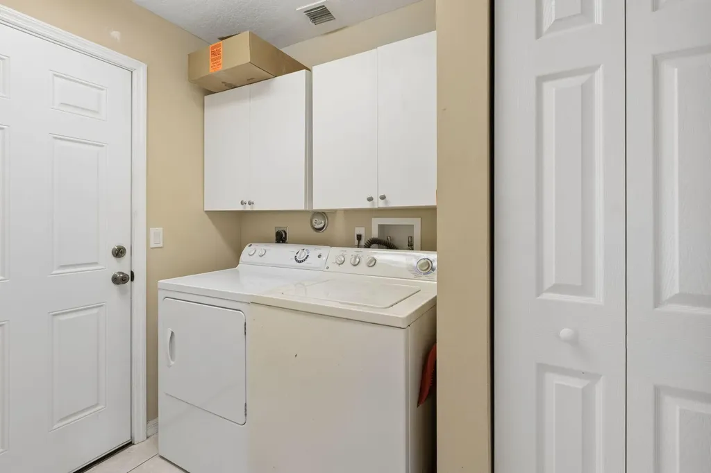 6833 Viale Elizabeth Delray Beach FL 33446