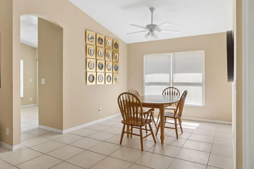 6833 Viale Elizabeth Delray Beach FL 33446