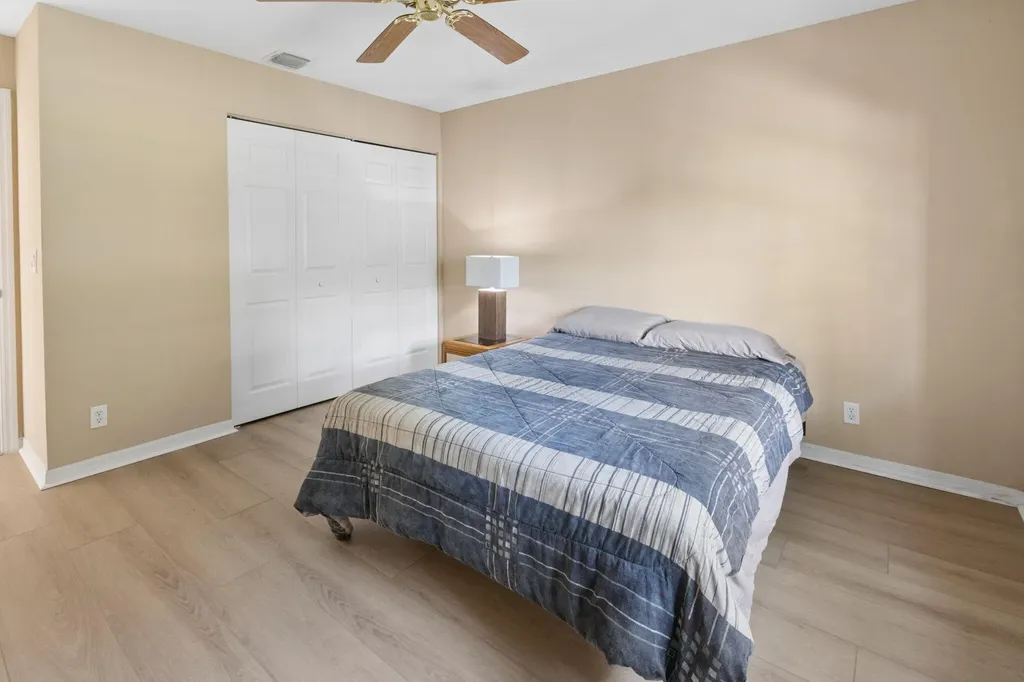 6833 Viale Elizabeth Delray Beach FL 33446