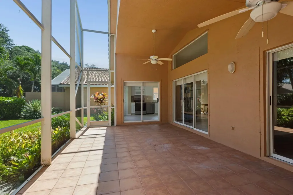6833 Viale Elizabeth Delray Beach FL 33446