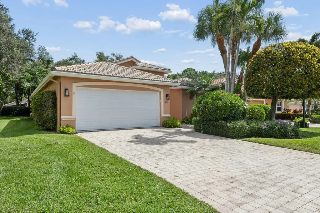 6833 Viale Elizabeth Delray Beach FL 33446