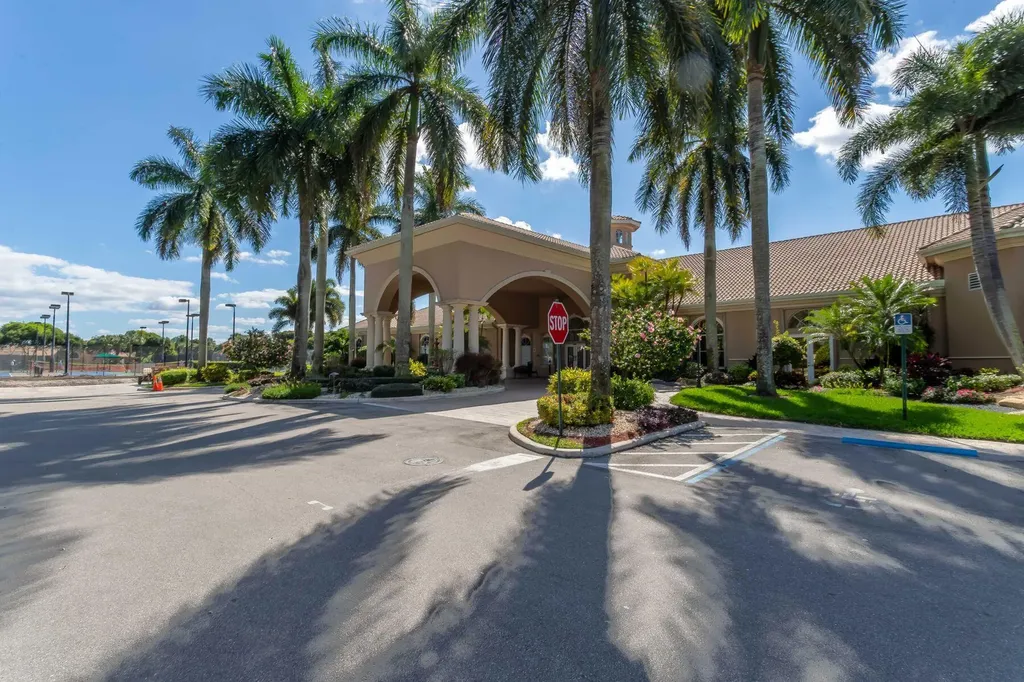 6833 Viale Elizabeth Delray Beach FL 33446