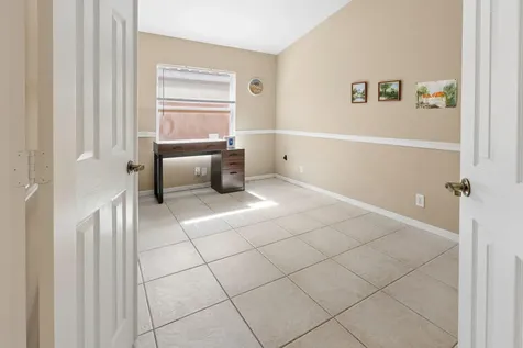 6833 Viale Elizabeth Delray Beach FL 33446