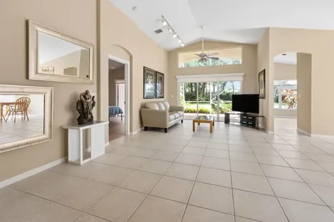 6833 Viale Elizabeth Delray Beach FL 33446