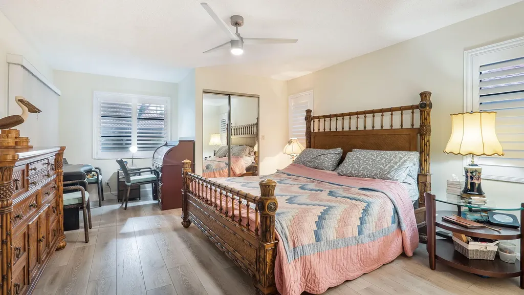 6353 Royal Manor Circle Delray Beach FL 33484