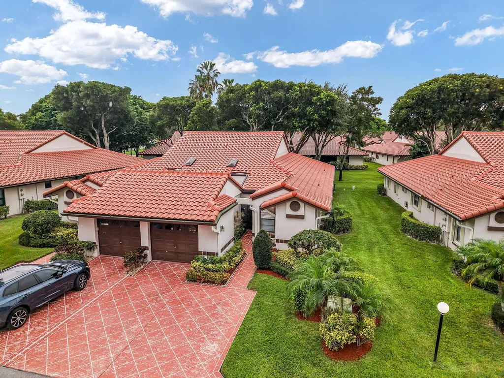 6353 Royal Manor Circle Delray Beach FL 33484