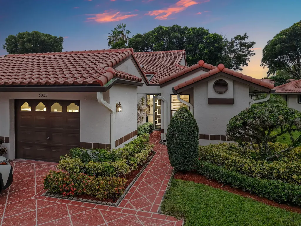 6353 Royal Manor Circle Delray Beach FL 33484
