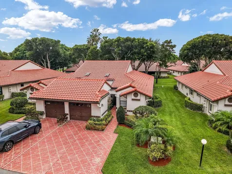 6353 Royal Manor Circle Delray Beach FL 33484