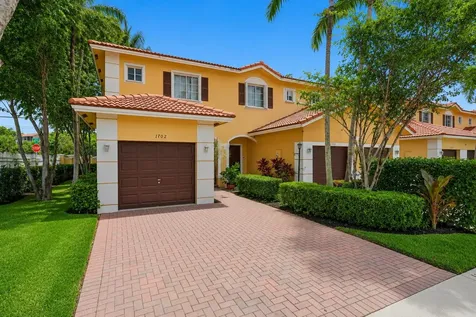 1702 SW 81st Terrace North Lauderdale FL 33068
