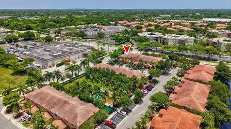 1702 SW 81st Terrace North Lauderdale FL 33068