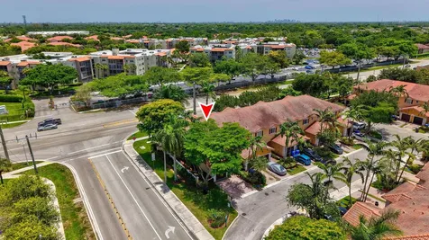 1702 SW 81st Terrace North Lauderdale FL 33068