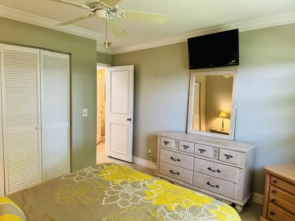 340 Orange Tree Drive Atlantis FL 33462