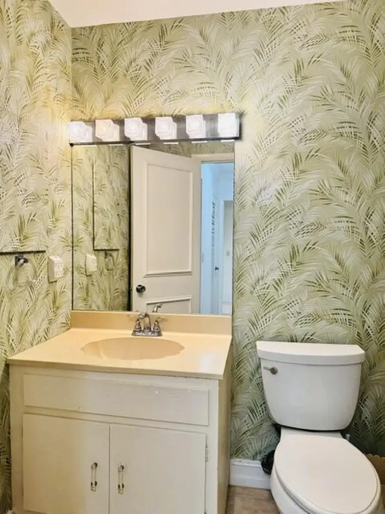 340 Orange Tree Drive Atlantis FL 33462