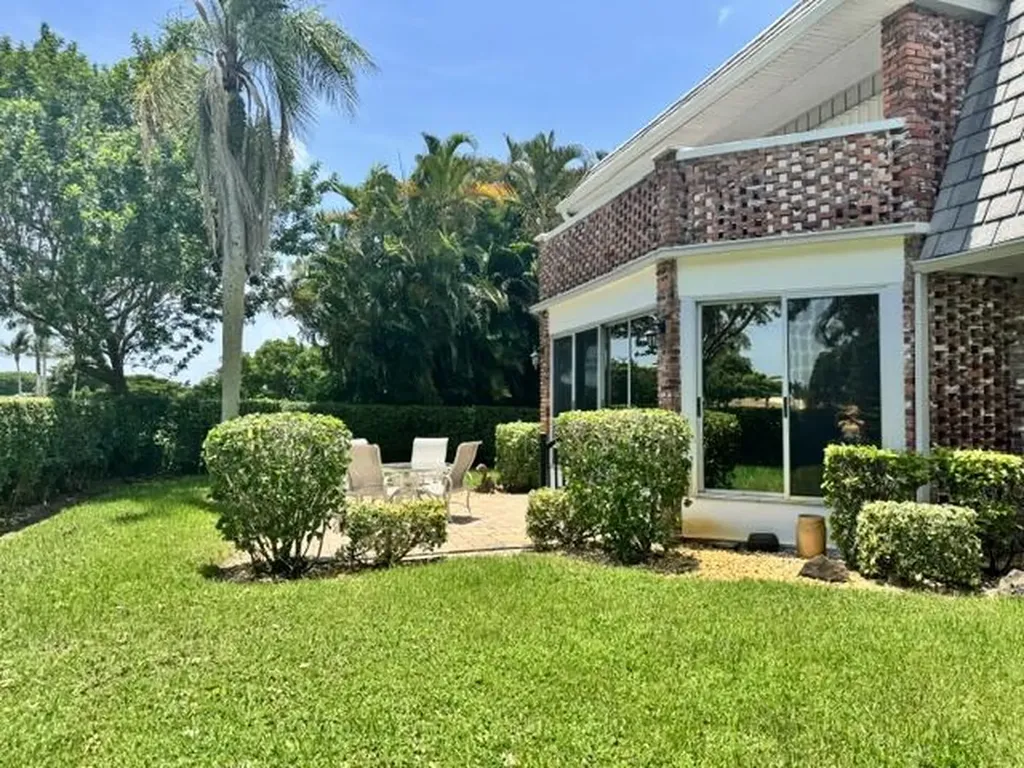 340 Orange Tree Drive Atlantis FL 33462
