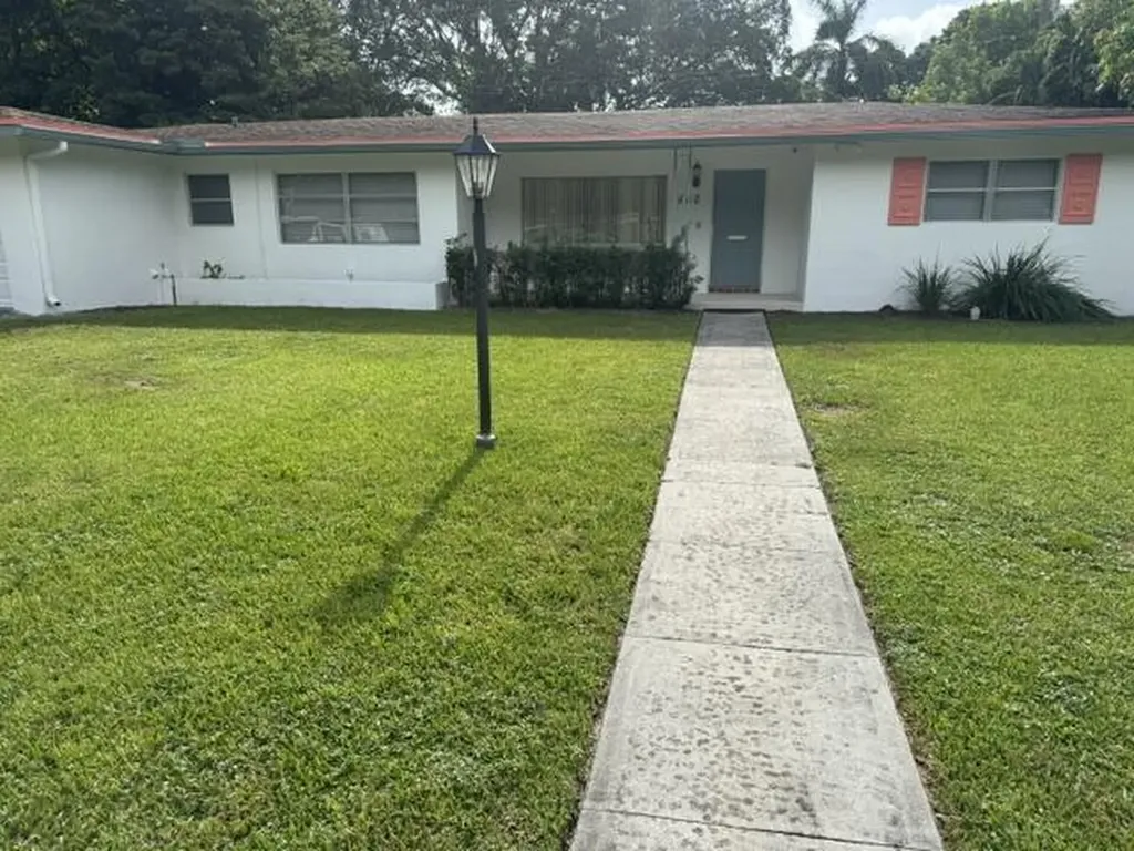 860 NW 65th Avenue Plantation FL 33317