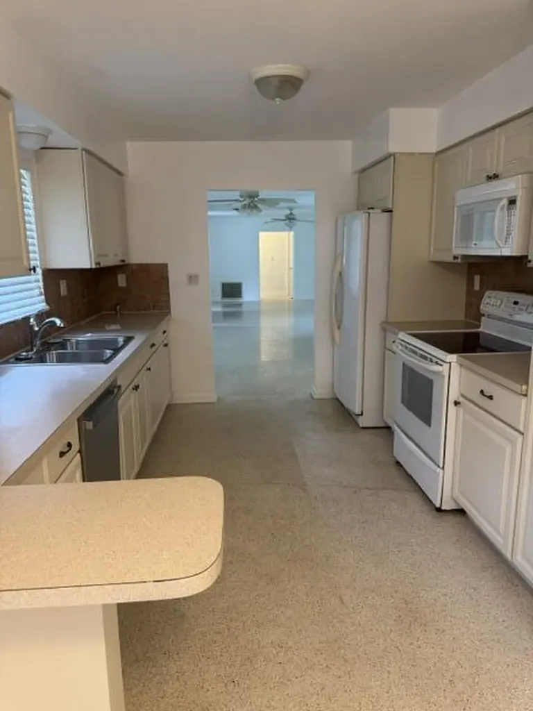 860 NW 65th Avenue Plantation FL 33317