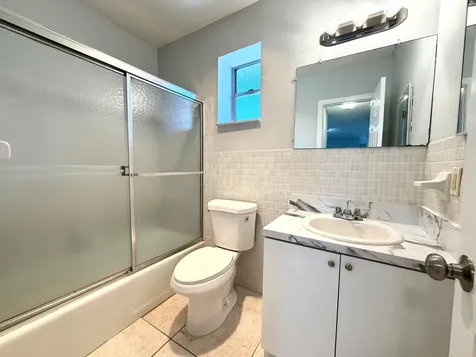 615 NE 10th Street Hallandale Beach FL 33009