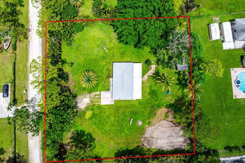 14688 80th Lane N The Acreage FL 33470
