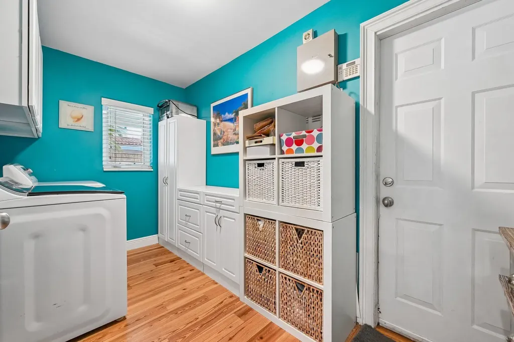 4911 NE 25th Avenue Lighthouse Point FL 33064
