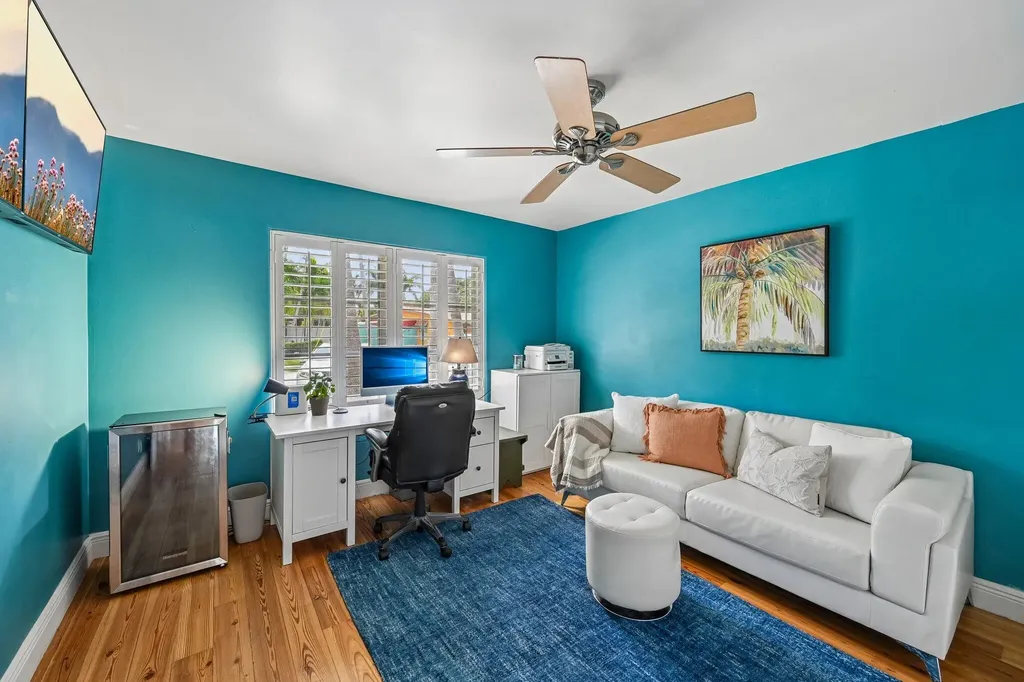 4911 NE 25th Avenue Lighthouse Point FL 33064