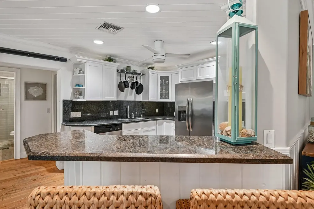 4911 NE 25th Avenue Lighthouse Point FL 33064