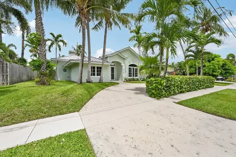4911 NE 25th Avenue Lighthouse Point FL 33064