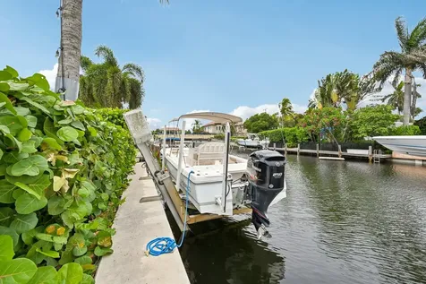 4911 NE 25th Avenue Lighthouse Point FL 33064