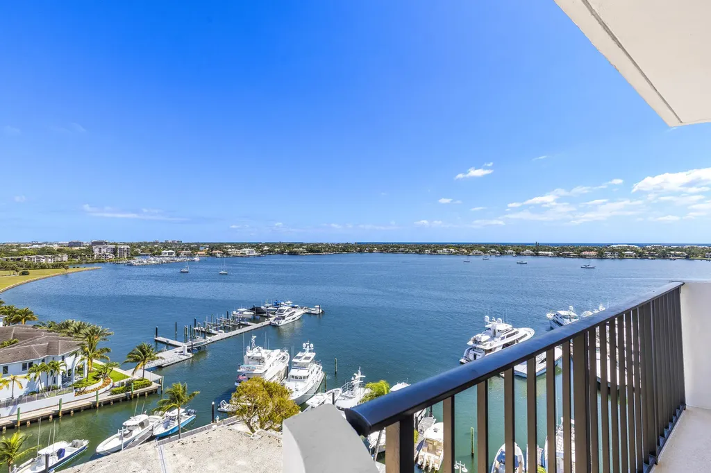 1208 Marine Way North Palm Beach FL 33408