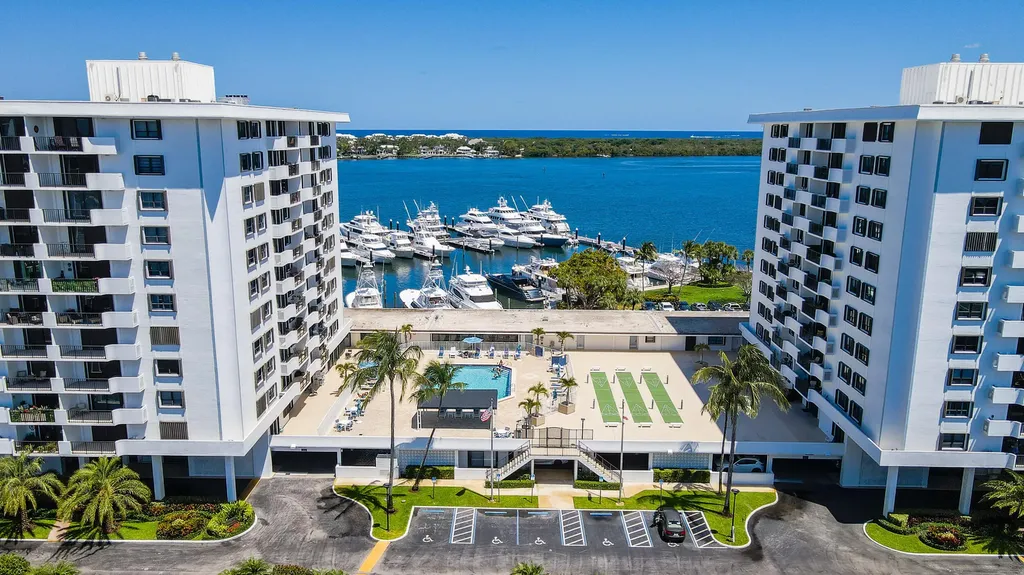 1208 Marine Way North Palm Beach FL 33408