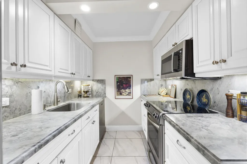 1208 Marine Way North Palm Beach FL 33408