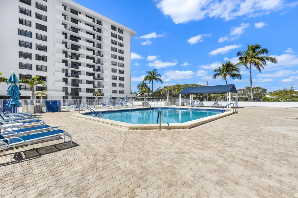 1208 Marine Way North Palm Beach FL 33408