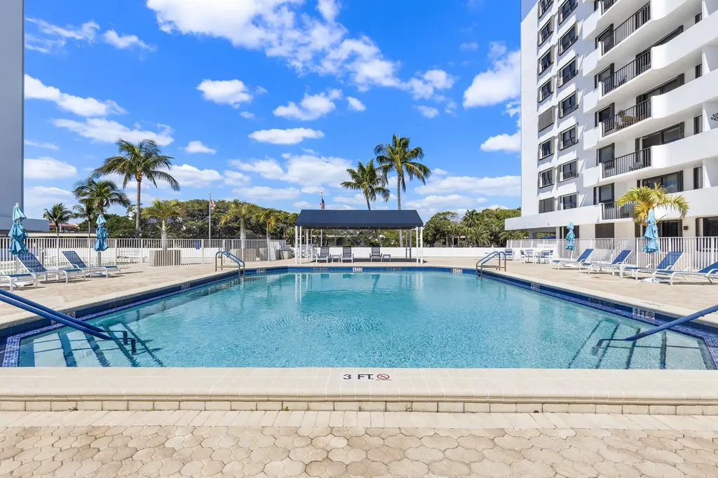 1208 Marine Way North Palm Beach FL 33408