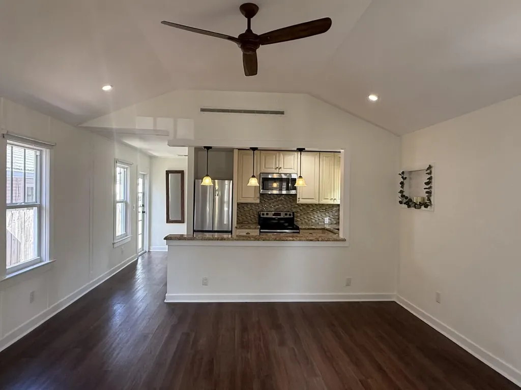 427 N J Street Lake Worth Beach FL 33460