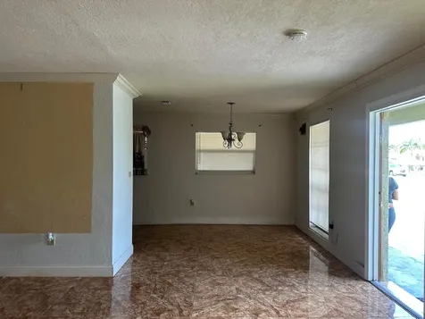 400 NW 184th Terrace Miami FL 33169