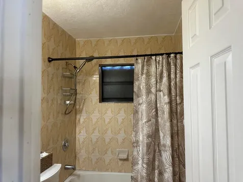 400 NW 184th Terrace Miami FL 33169