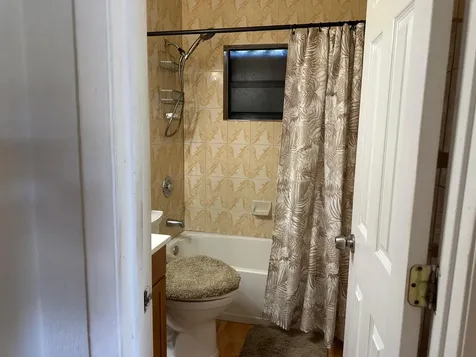 400 NW 184th Terrace Miami FL 33169