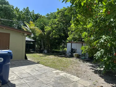 400 NW 184th Terrace Miami FL 33169