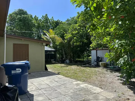 400 NW 184th Terrace Miami FL 33169
