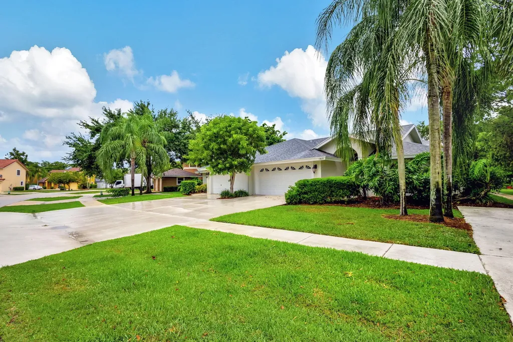 13810 Yarmouth Drive Wellington FL 33414
