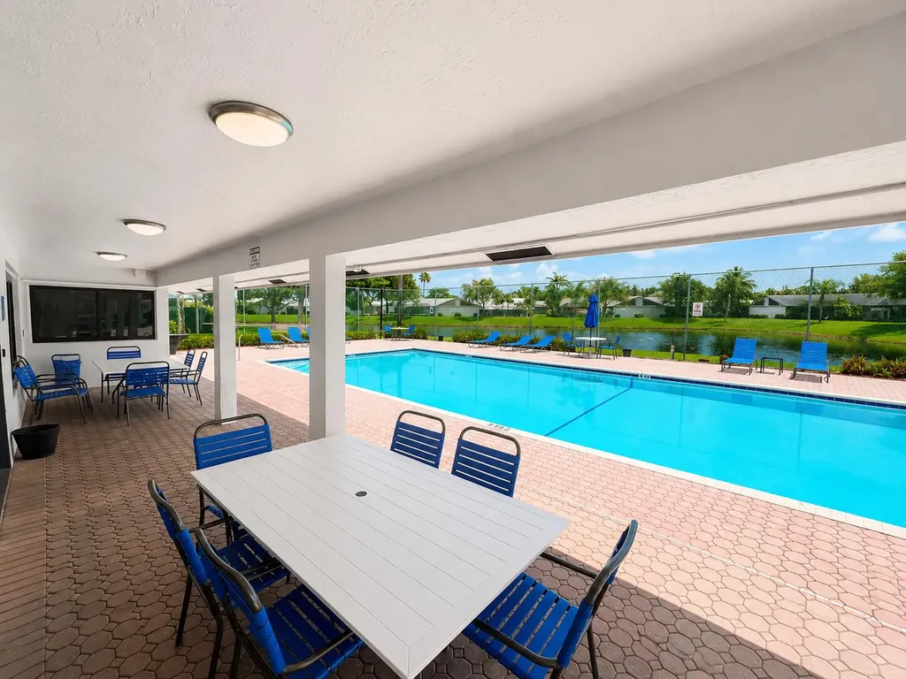 1158 Summit Trail Circle West Palm Beach FL 33415